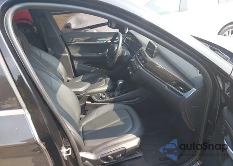 2017 BMW X1 xDrive28I из США, поврежденный, VIN WBXHT3C33H5F74534